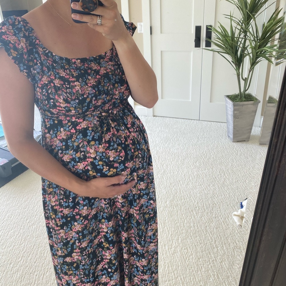 Maternity Maxi Dress, size small. Never warn!